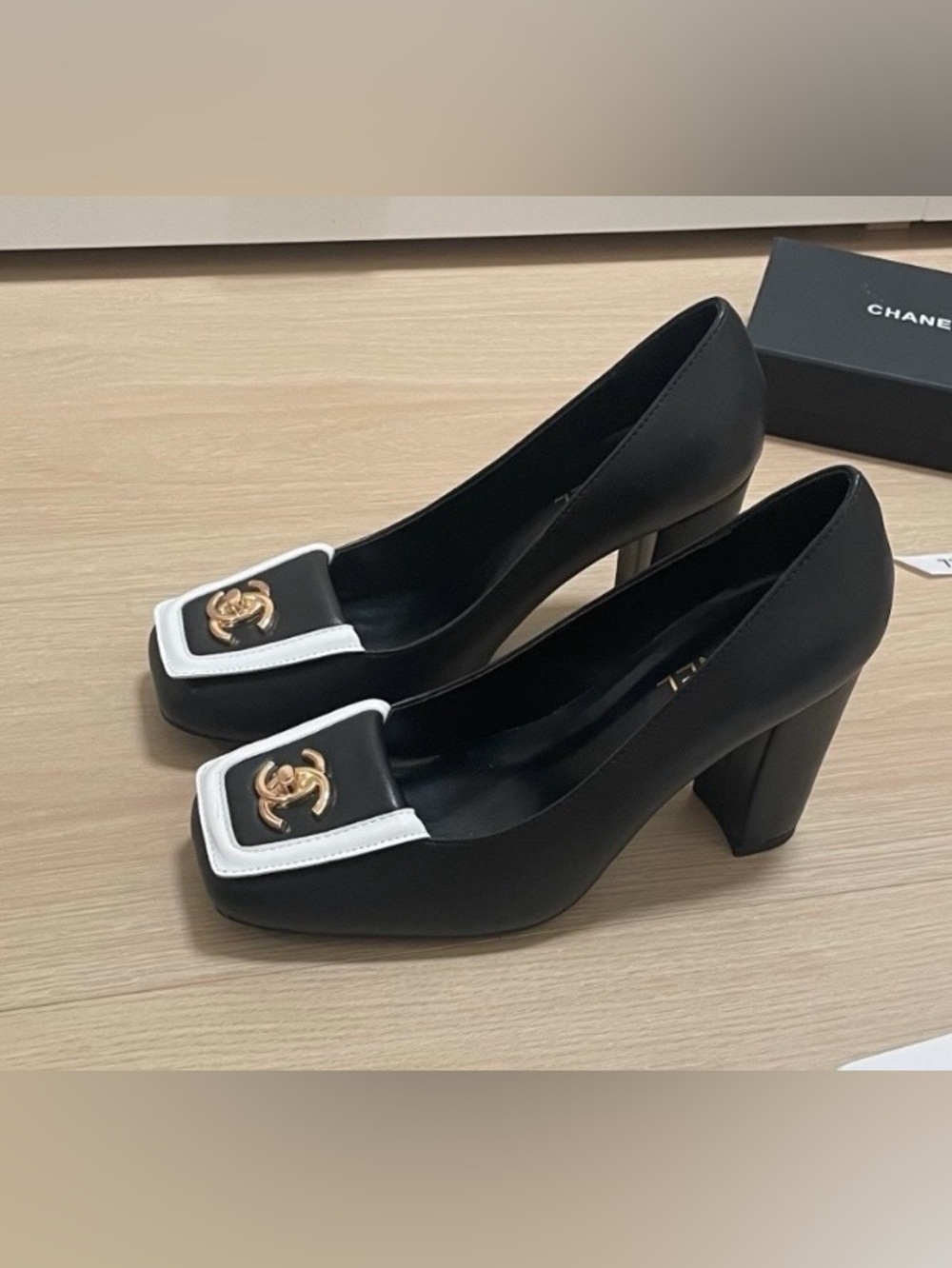 Double C 2026 Black Leather Block Heel w/ White Trim and Gold Logo Turnlock SZ-8